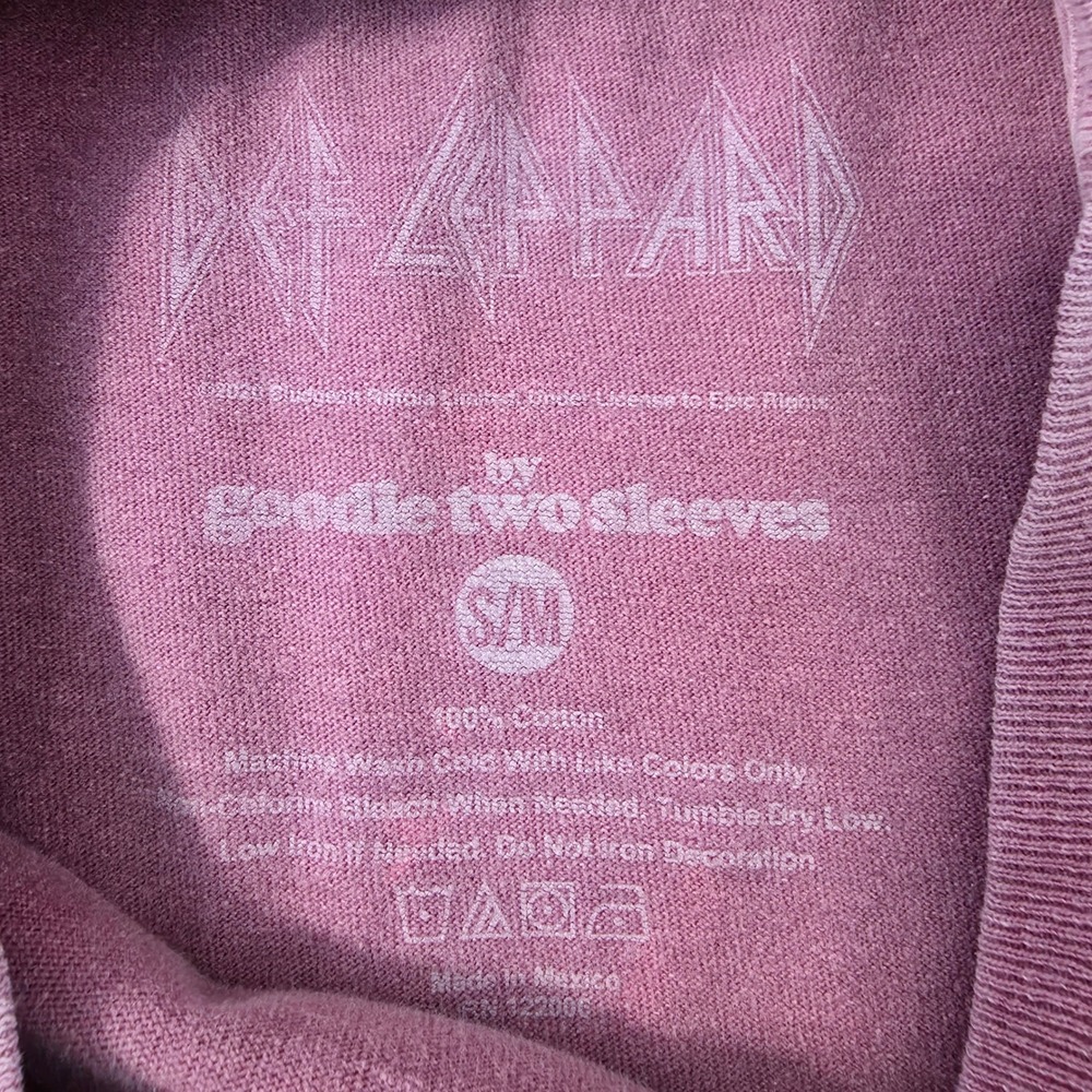 Womens Cropped Distressed Def Leppard Graphic Top Sz S/M Rock Festival T Shirt - Picture 5 of 7